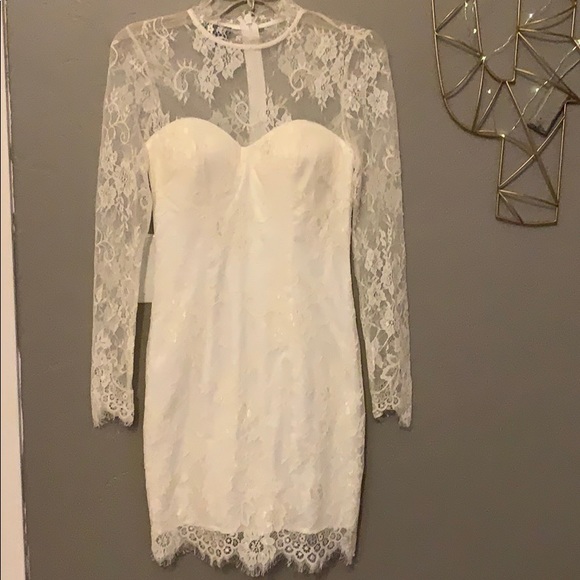 bebe Dresses & Skirts - Bebe scallop lace dress